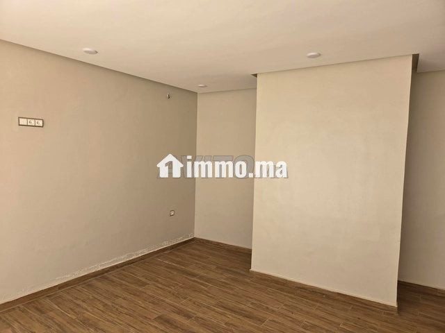 Sarout d'un joli magasin à vendre - Vente Immobilier - Sale - photo 3