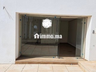 Sarout d'un joli magasin à vendre - Local commercial à vendre - Sale
