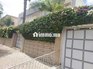 Viteeee à polo villa pour location nn meublé - Villa à louer - Casablanca