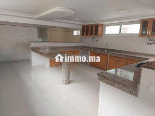 Viteeee à polo villa pour location nn meublé - Villa à louer - Casablanca