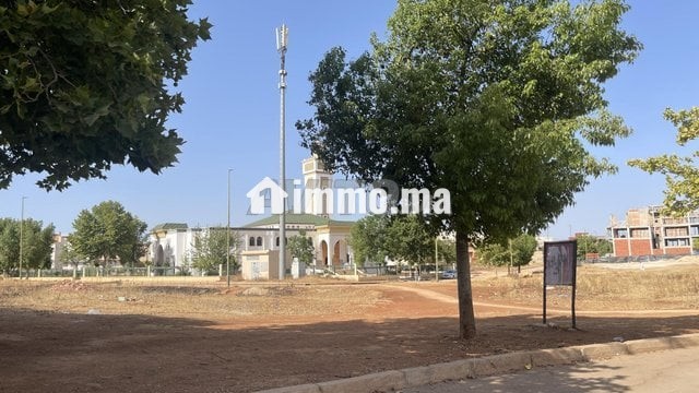 Terrain commercial 517m de 3 façades - Riad Toulal - Vente Immobilier - Meknes - photo 1