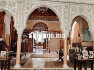 Route des zaers km7 très belle villa de 1400 m2 - Villa à vendre - Rabat