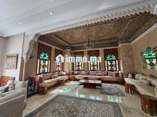 Route des zaers km7 très belle villa de 1400 m2 - Villa à vendre - Rabat