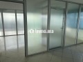 grand-bureau-au-parc-avec-une-belle-vue-degagee-small-4