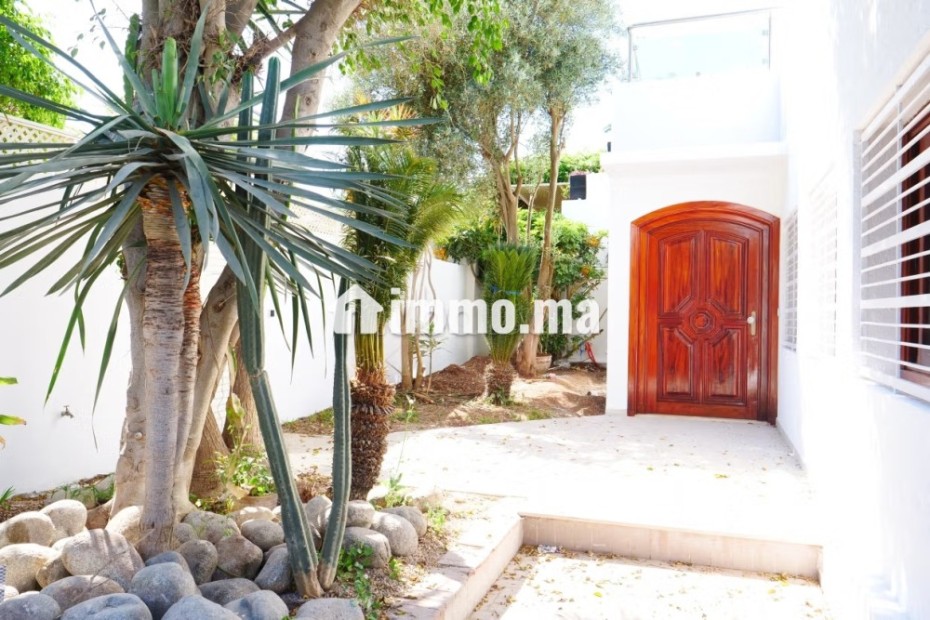Rare Villa rénovée à Ain Diab - Location Immobilier - Casablanca - photo 5