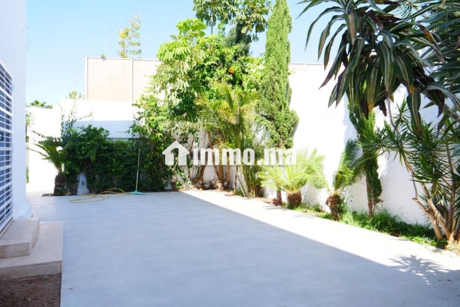 Rare Villa rénovée à Ain Diab - Location Immobilier - Casablanca - photo 8