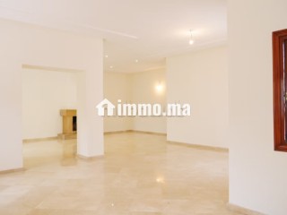 Rare Villa rénovée à Ain Diab - Villa à louer - Casablanca