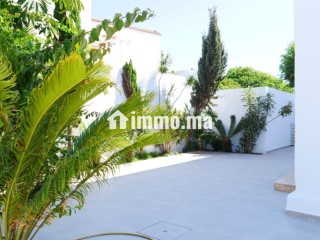 Rare Villa rénovée à Ain Diab - Villa à louer - Casablanca