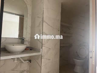 Route zaers villa de 2000 m2 - Villa à louer - Rabat