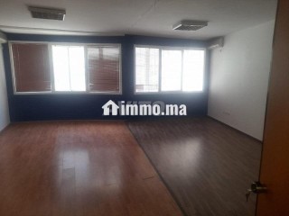Plateau 1open 3p 85m2 a louer rue d'agadir - Bureau à louer - Casablanca