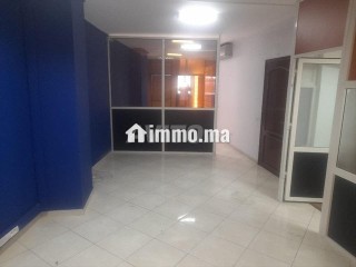 Plateau 1open 3p 85m2 a louer rue d'agadir - Bureau à louer - Casablanca