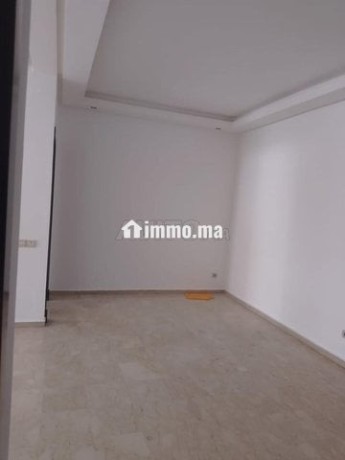 a-louer-appartement-avec-balcon-vide-sur-agdal-big-2