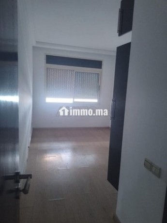 a-louer-appartement-avec-balcon-vide-sur-agdal-big-5