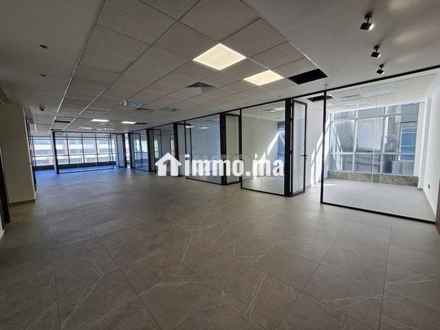 Bureau en face Hôtel Onomo 248 m² à louer - Location Immobilier - Casablanca - photo 1