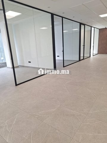 Bureau en face Hôtel Onomo 248 m² à louer - Location Immobilier - Casablanca - photo 8