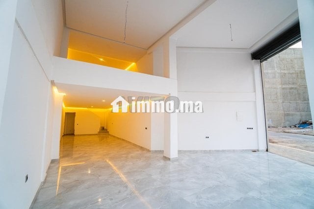 Magasin N°4 angle de 106m² à vendre à Casablanca - Vente Immobilier - Casablanca - photo 4