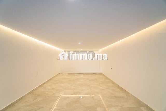Magasin N°4 angle de 106m² à vendre à Casablanca - Vente Immobilier - Casablanca - photo 5