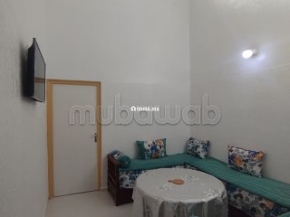 Super studio meublé pour famille uniquement - Appartement à louer