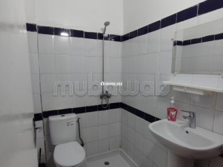 Super studio meublé pour famille uniquement - Appartement à louer