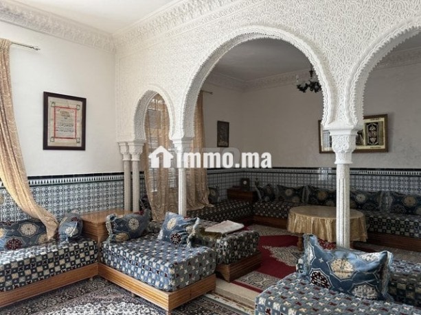 villa-de-charme-a-deux-pas-du-palais-royal-marchan-big-0