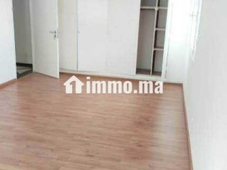 Villa avec chauffage central a Agdal Rabat - Villa à louer - Rabat