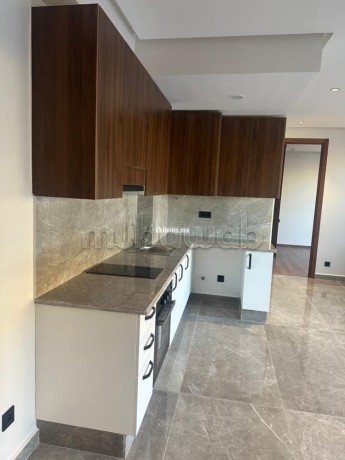 magnifique-studio-vide-au-casablanca-finance-city-big-6