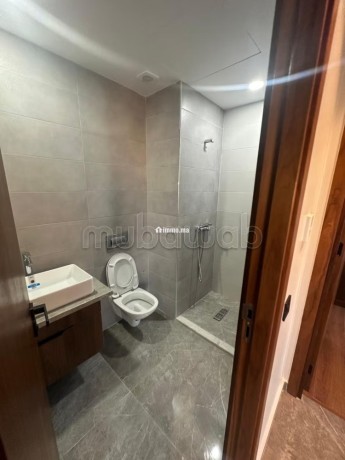 magnifique-studio-vide-au-casablanca-finance-city-big-7