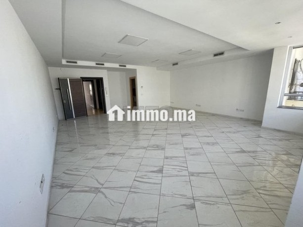 des-bureaux-loyer-a-secteur-administrative-centre-big-4