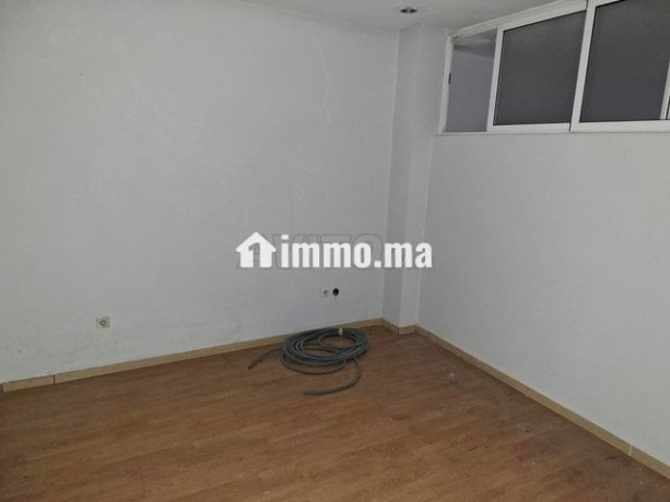bureau-de-80m2-a-vendre-au-quartier-administratif-big-6