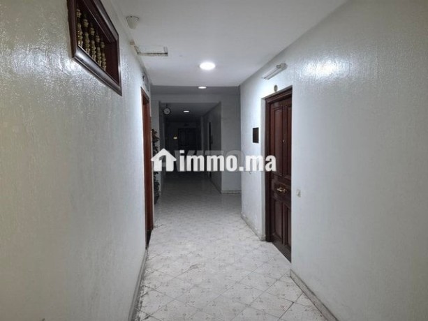 bureau-de-80m2-a-vendre-au-quartier-administratif-big-8