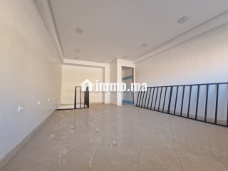 Propriété à louer à Hay Mabrouka. Surface totale 72 m². Porte sécurisée - Maison à louer