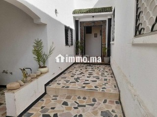 vente-villa-6-pieces-de-301-m2-a-casablanca