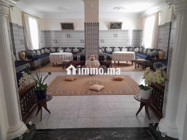 vente-villa-6-pieces-de-301-m2-a-casablanca-big-1
