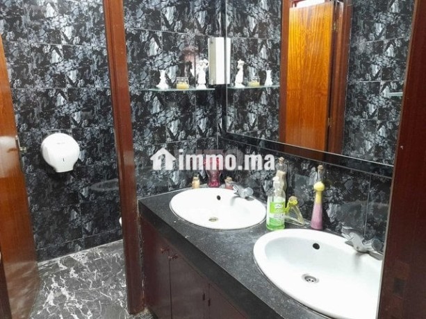 vente-villa-6-pieces-de-301-m2-a-casablanca-big-7