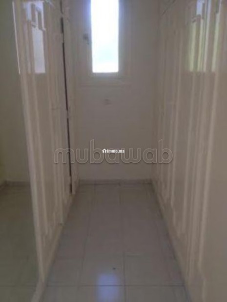 Location villa vide à oasis avec un grand jardin - Location Immobilier - Casablanca - photo 8