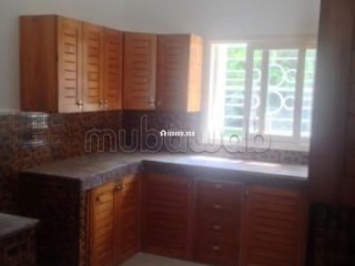 Location villa vide à oasis avec un grand jardin - Villa à louer - Casablanca