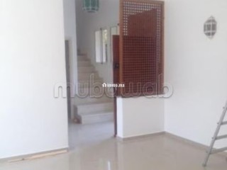 Location villa vide à oasis avec un grand jardin - Villa à louer - Casablanca