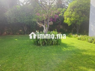 Location villa vide à oasis avec un grand jardin - Villa à louer - Casablanca