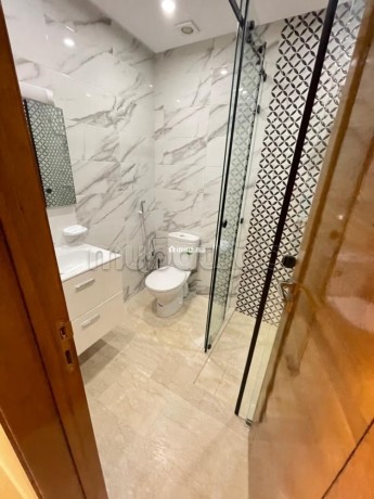 belle-villa-de-200-m2-moderne-a-louer-a-tassila-big-11