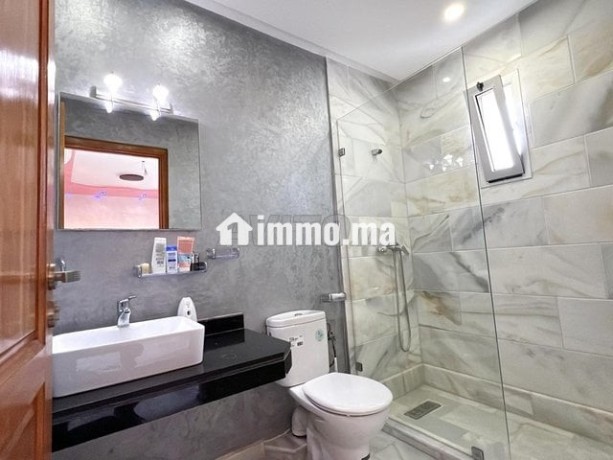 luxueuse-villa-avec-piscine-big-7