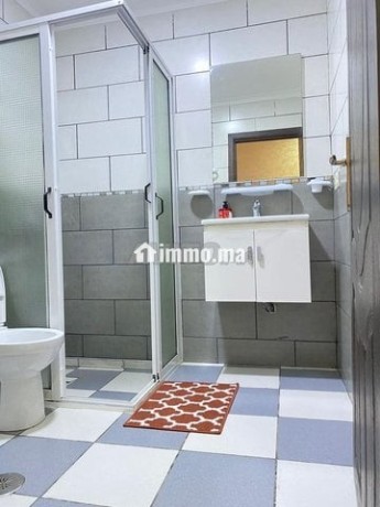 shk-llkraaa-alyomy-oalaatl-fy-hy-almtar-alnador-big-5