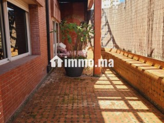 Location appt vide avec terrasse a racine - Appartement à louer - Casablanca