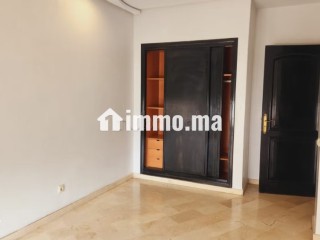 Location appt vide avec terrasse a racine - Appartement à louer - Casablanca
