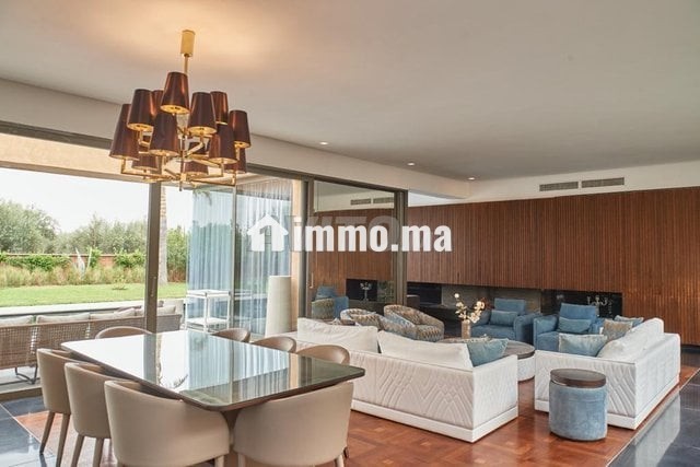 villa-vip-haute-standing-avec-piscine-privee-big-2