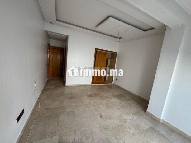 appartement-a-louer-80-m2-a-casablanca-big-3