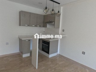 joliment-studio-vide-a-louer-situee-a-maarif