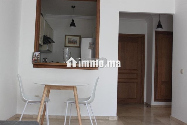 racine-1-chambre-salon-moderne-et-ensoleille-big-1