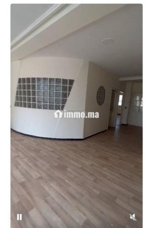 bureau-recep-gd-open-5p-150m2-a-louer-bd-zerktouni-big-0
