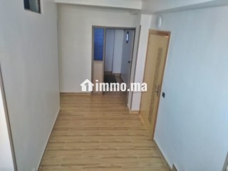 Très bel appartement en location à M'Diq.
Superficie 85 m².
Meublé - Appartement à louer