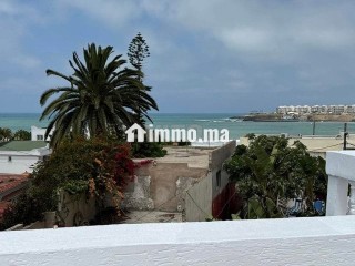 beau-cabanon-vue-sur-mer-pour-location-journaliere